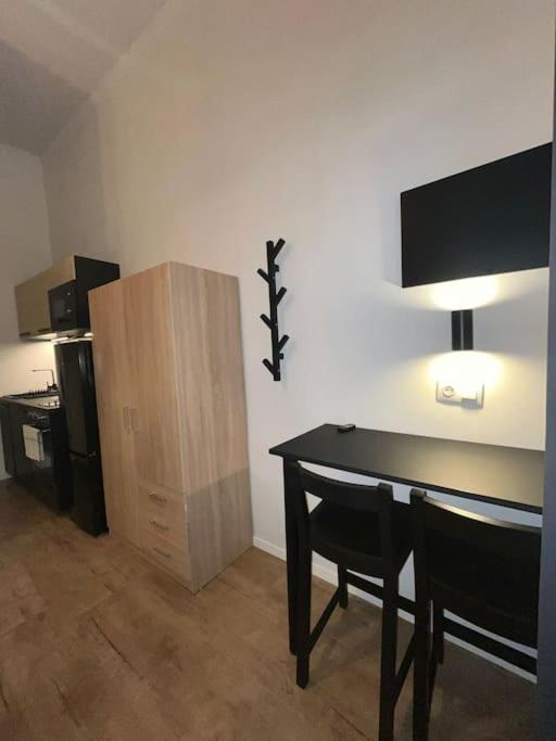Charming Studio In The City Centre Budapest Luaran gambar