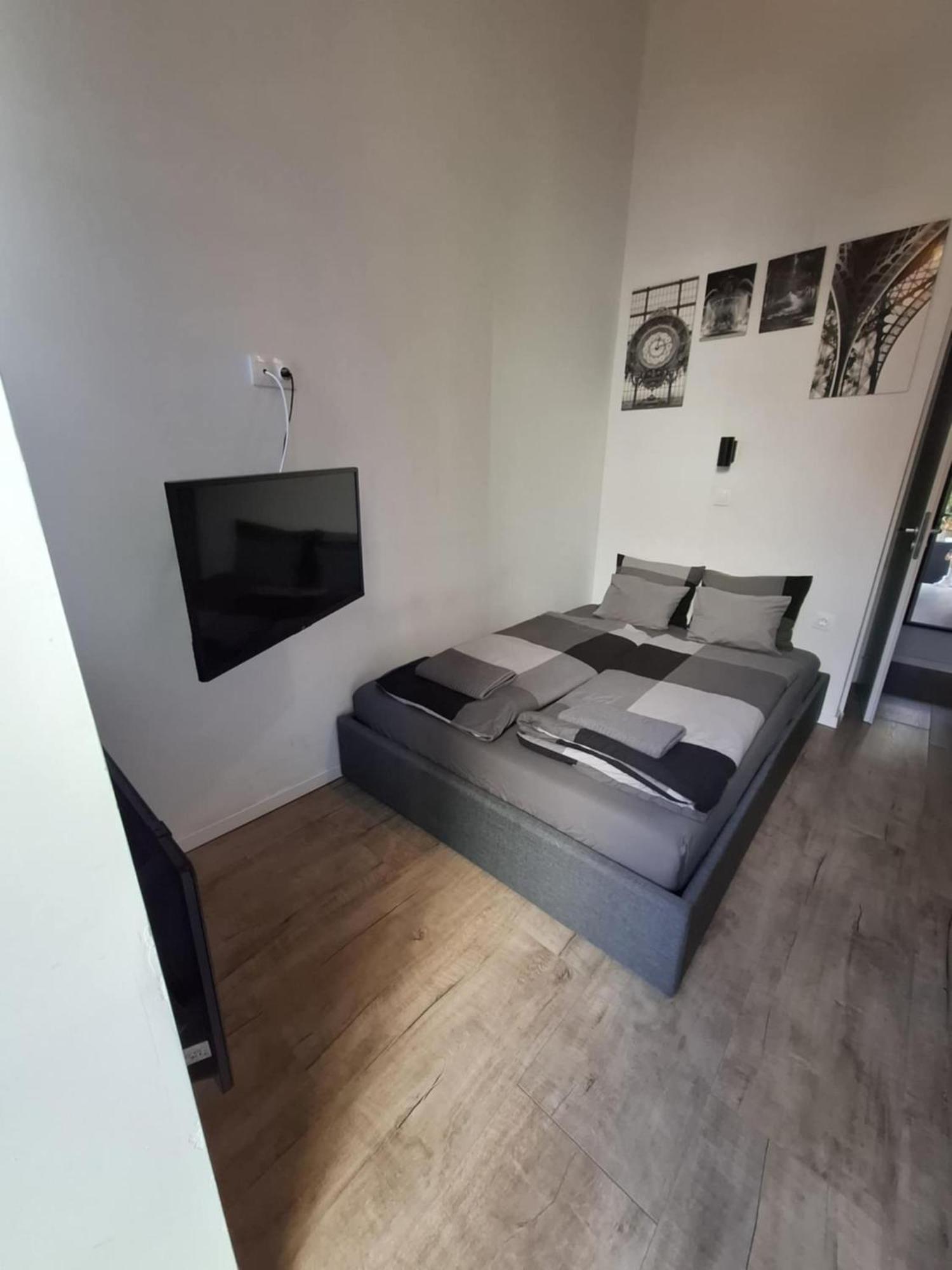 Charming Studio In The City Centre Budapest Luaran gambar